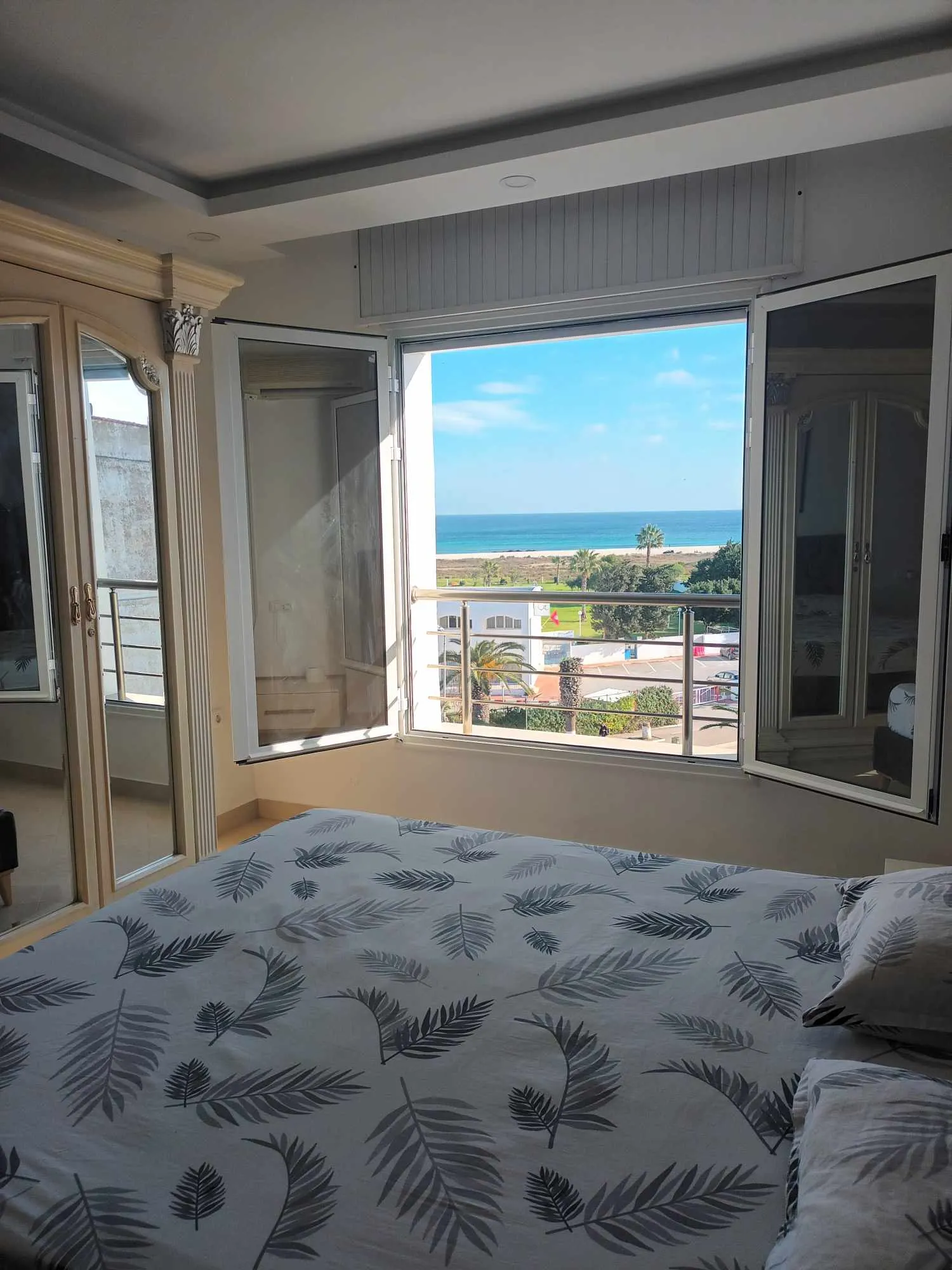 Appartement de vacance en face Hotel Bizerta Resort