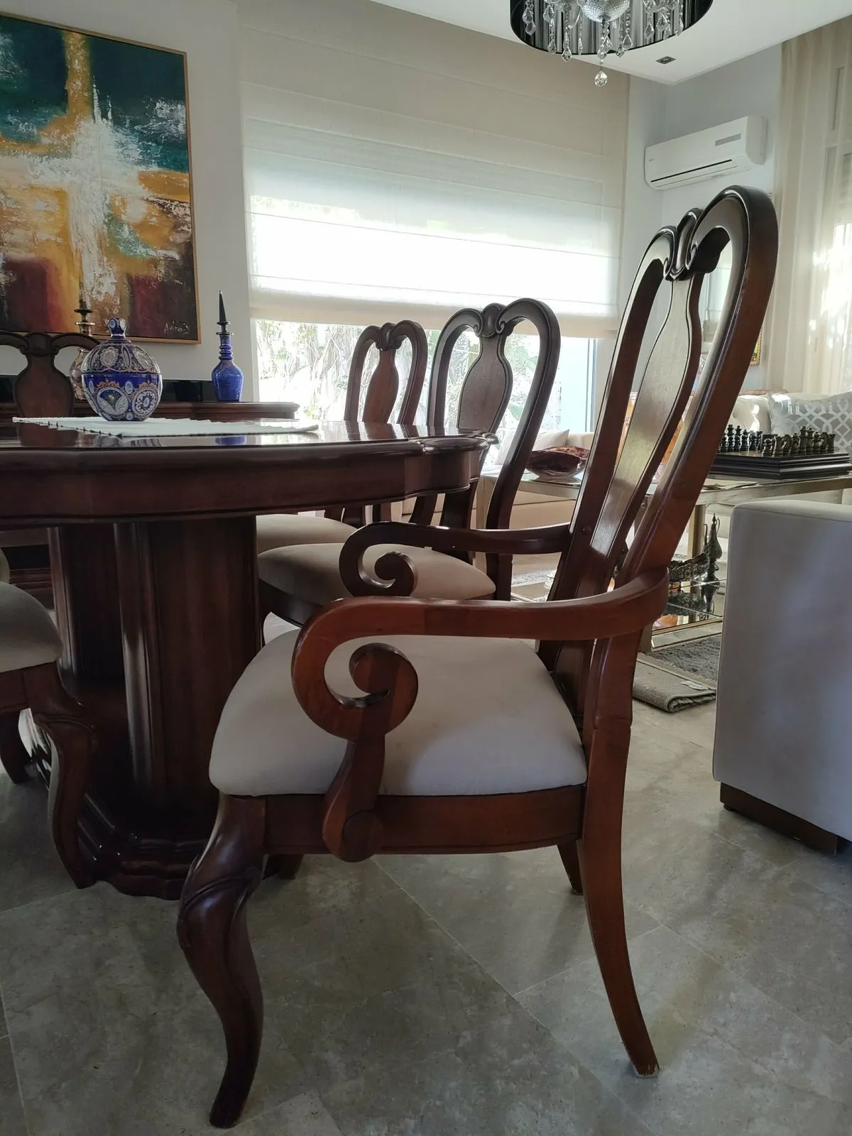 Superbe table a manger italienne en bois massif + 6 chaises