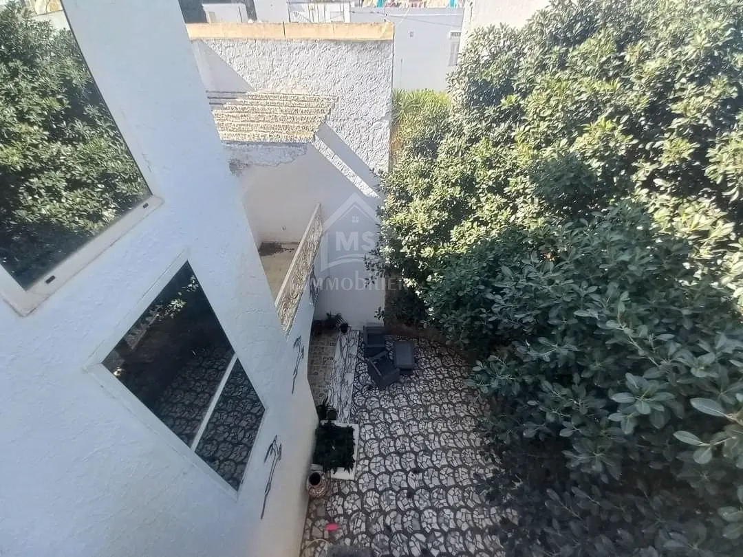 Une villa avec jardin à vendre à Hammamet 51355351
