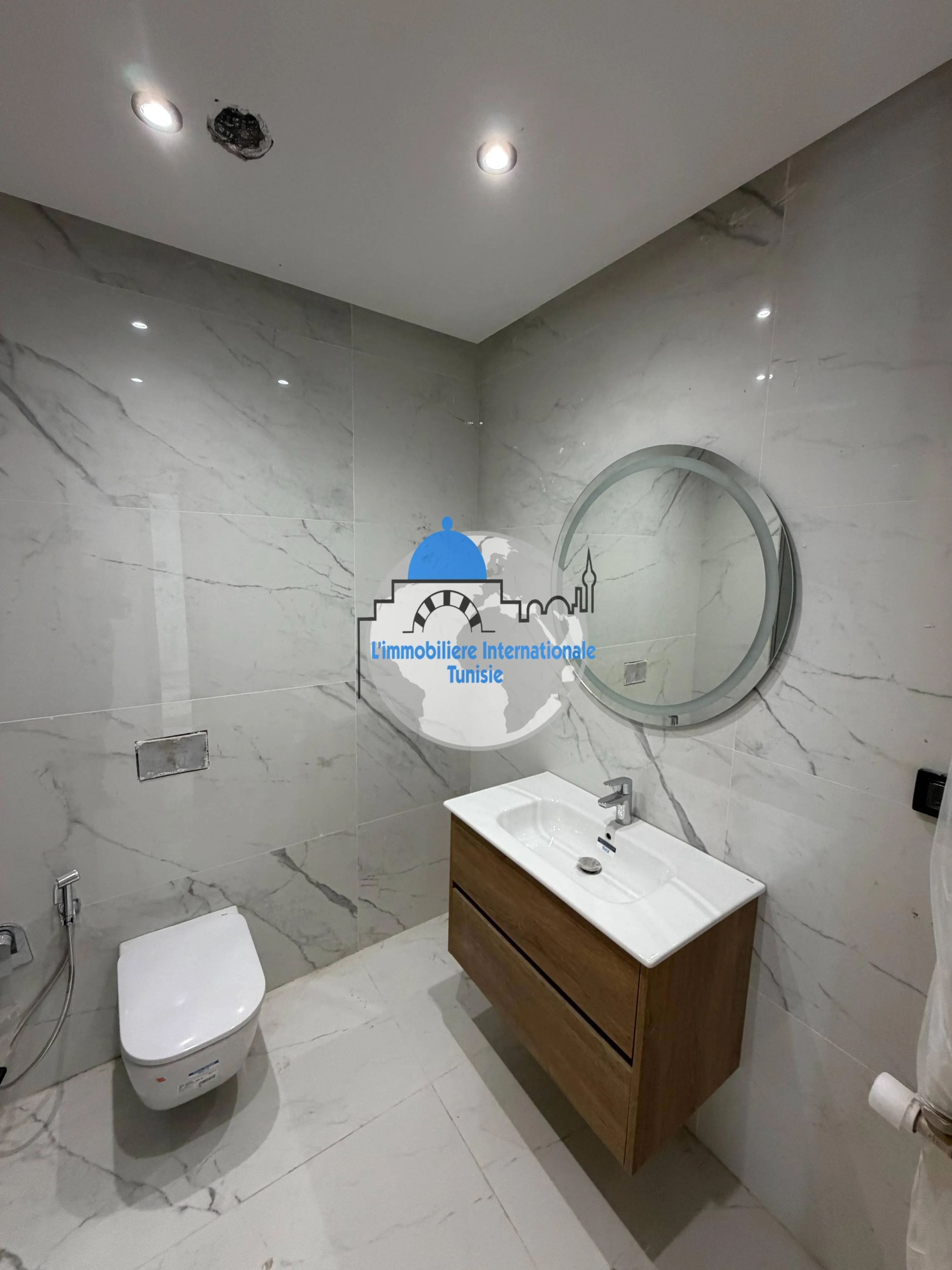 à vendre appartement en S+2 à Sahloul 3