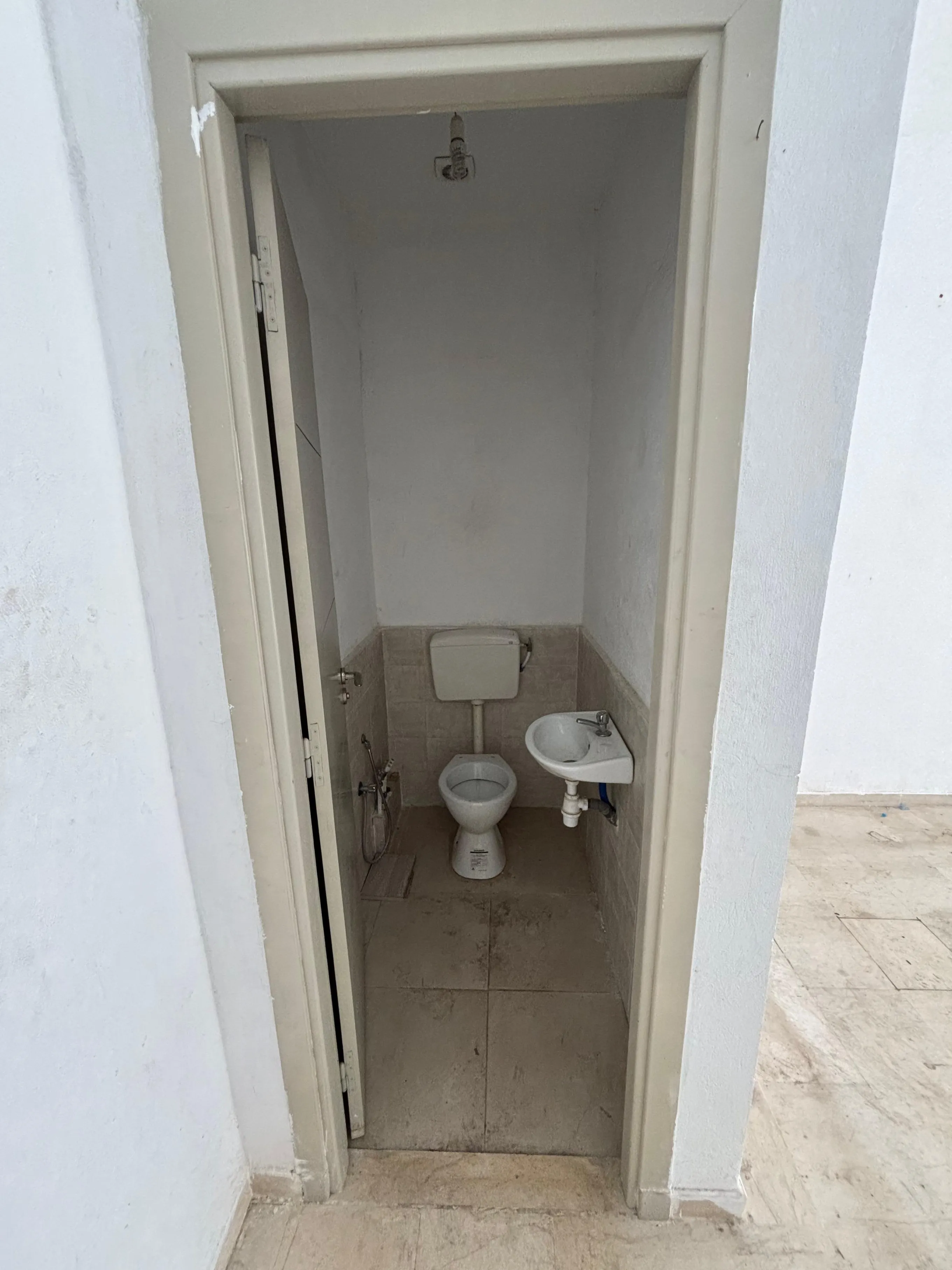 📢 À VENDRE – LOCAL COMMERCIAL 24 m² – EMPLACEMENT STRATÉGIQUE