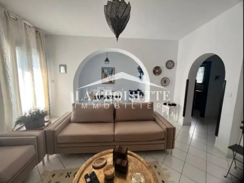 Duplex avec jardin S+3 meublé à Gammarth MDL0742
