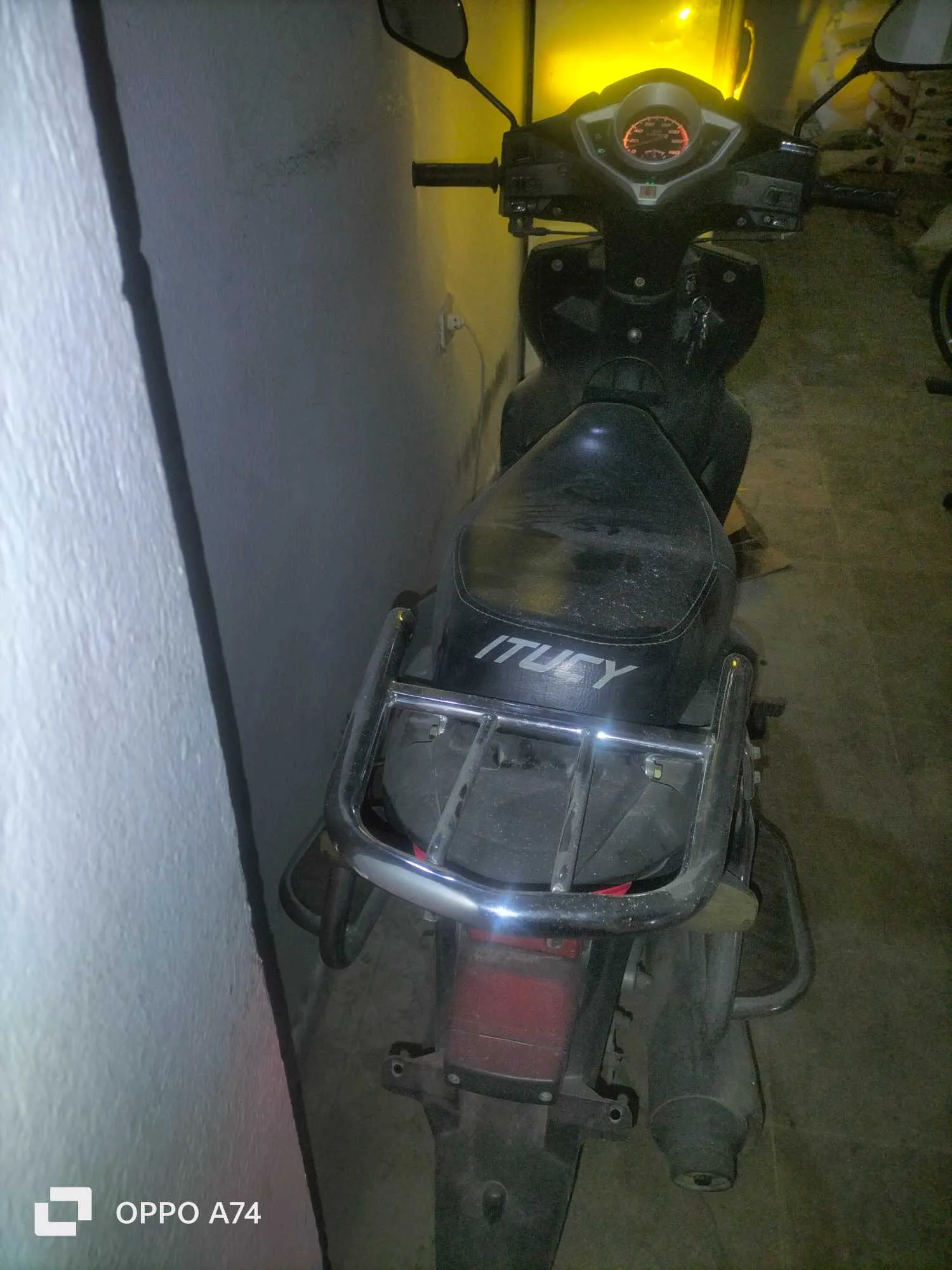 Itucy spark ndhifa kol chay d'origine 