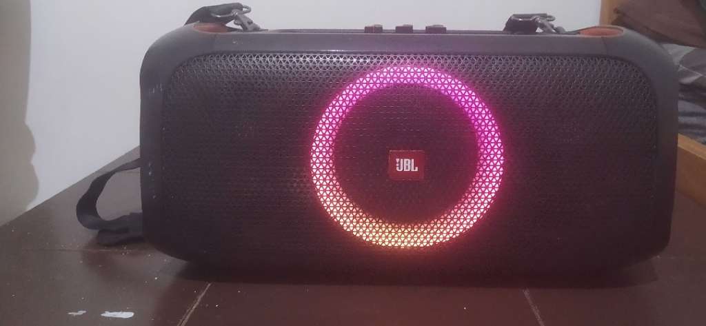 JBL partybox in the GO 