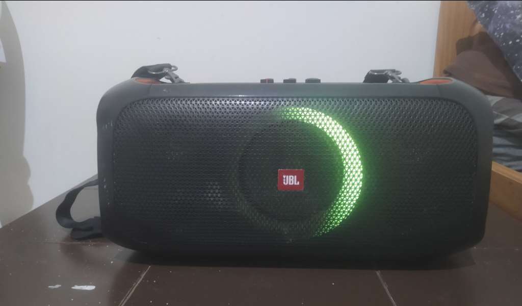JBL partybox in the GO 