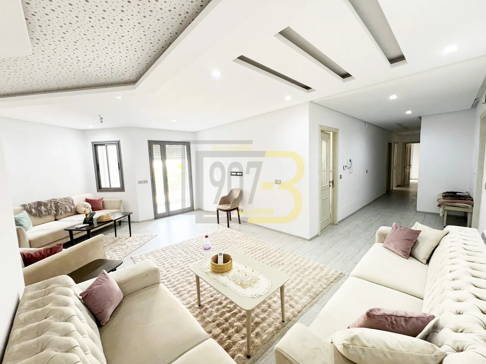 a vendre – Luxueux Appartement S+3 à Menzah 9C