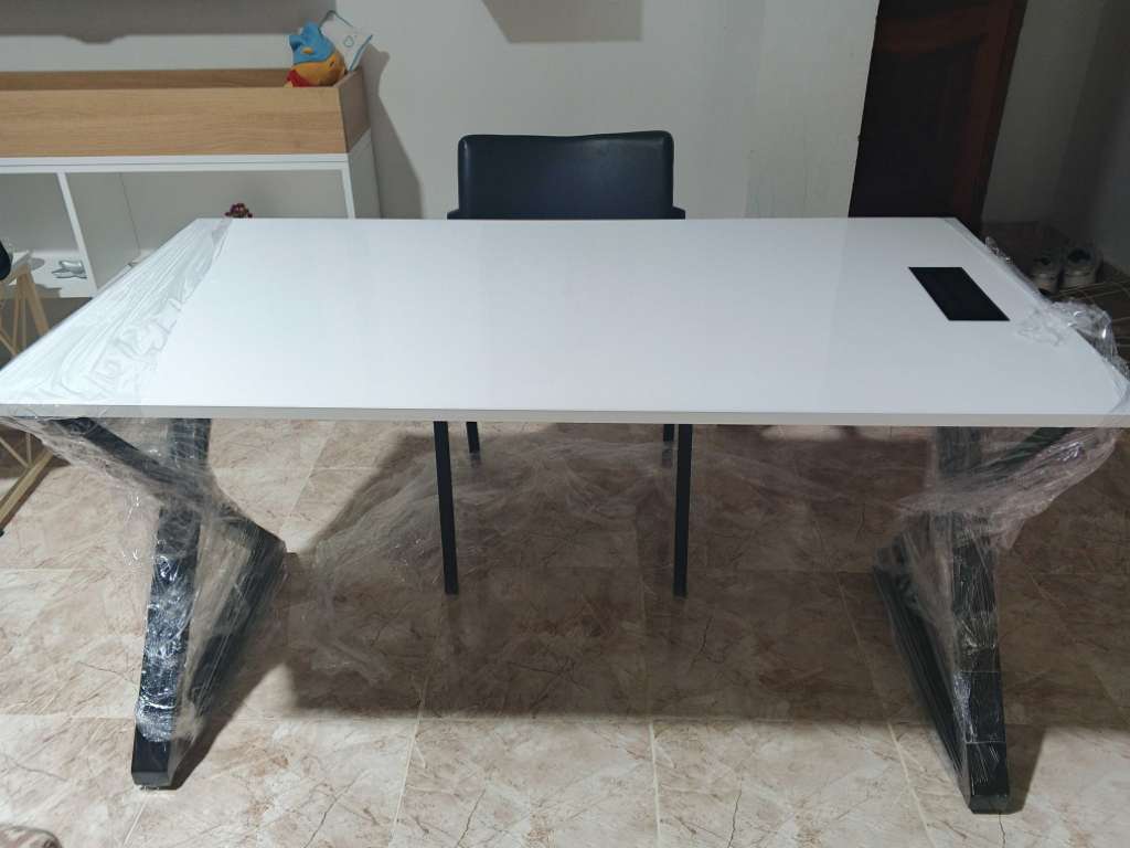bureau avec chaise a vendre