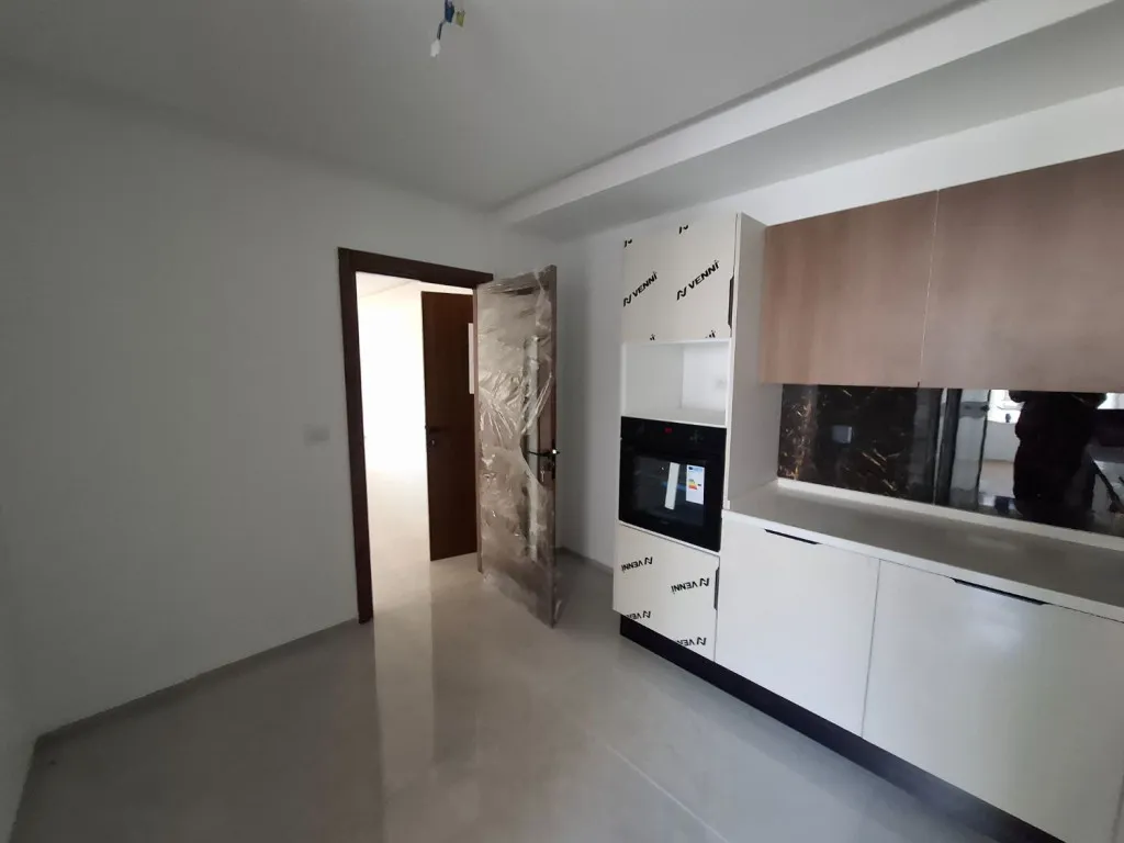 Appartement  S+2 Haut Standing – 109,55 m² – 5ème étage – Parking sous-sol – Direct Promoteur