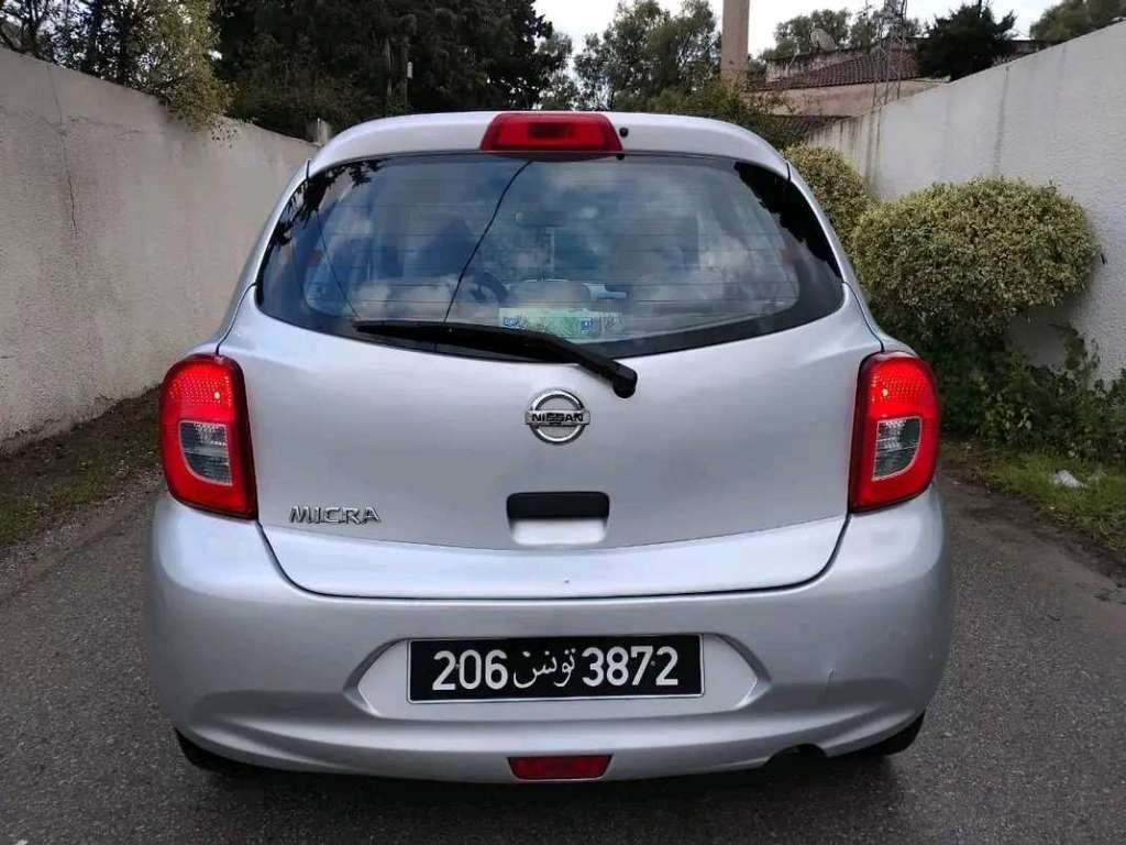 NISSAN MICRA PREMIÈRE MAIN EN EXCELLENT ÉTAT