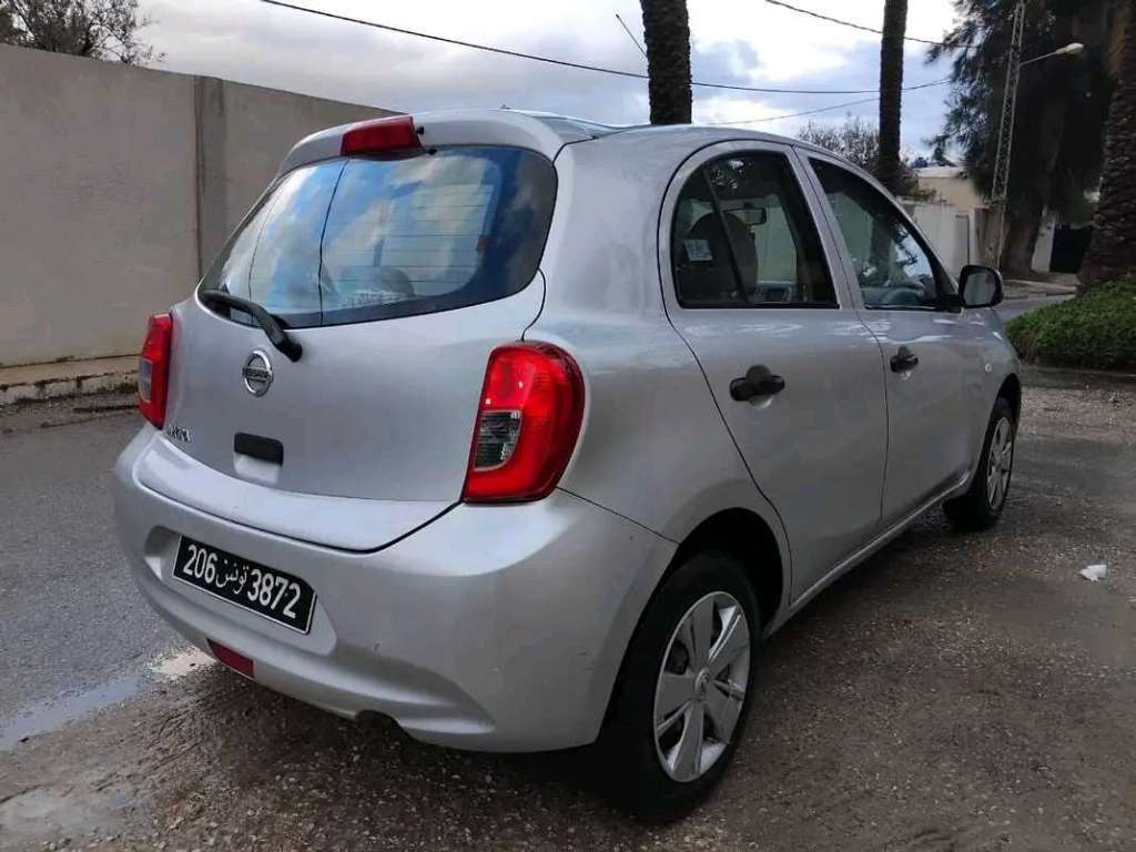 NISSAN MICRA PREMIÈRE MAIN EN EXCELLENT ÉTAT