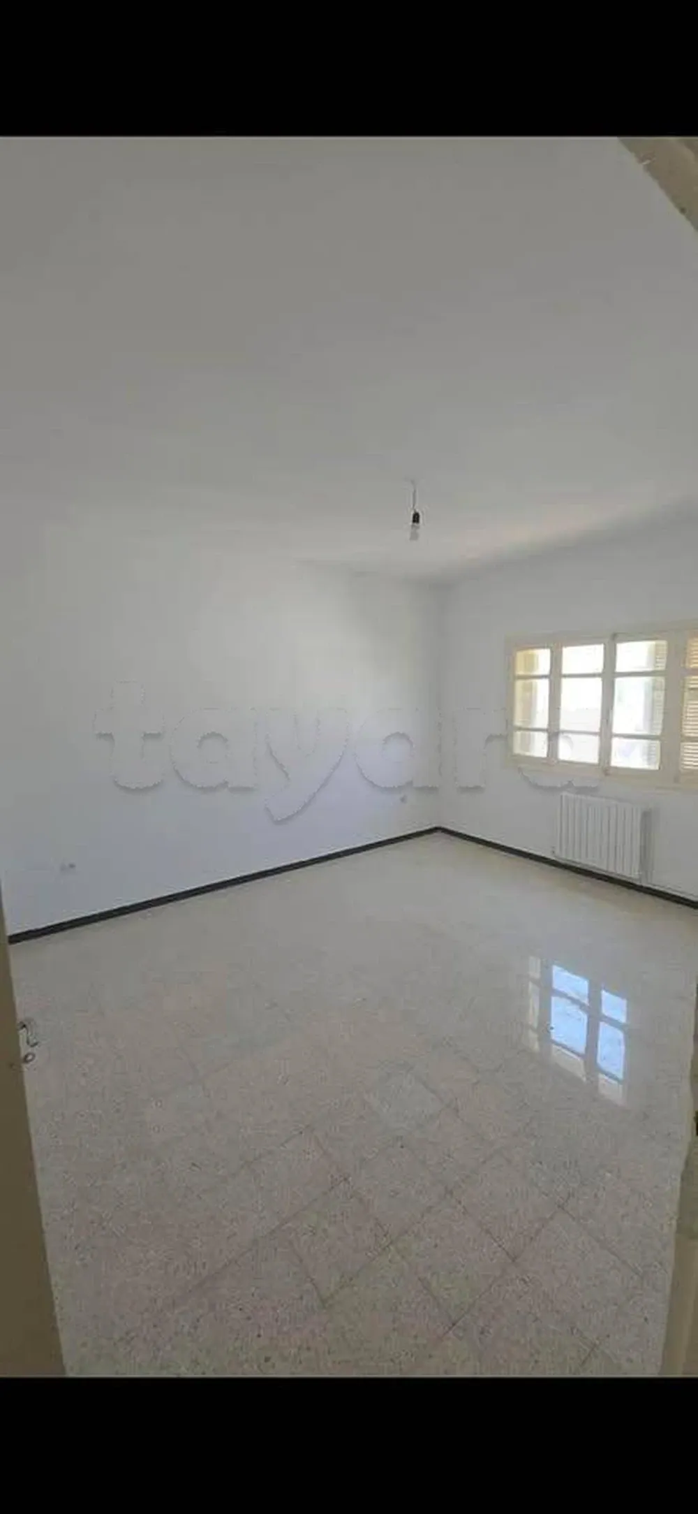 un appartement s+3 en 4éme étage à Manar 2