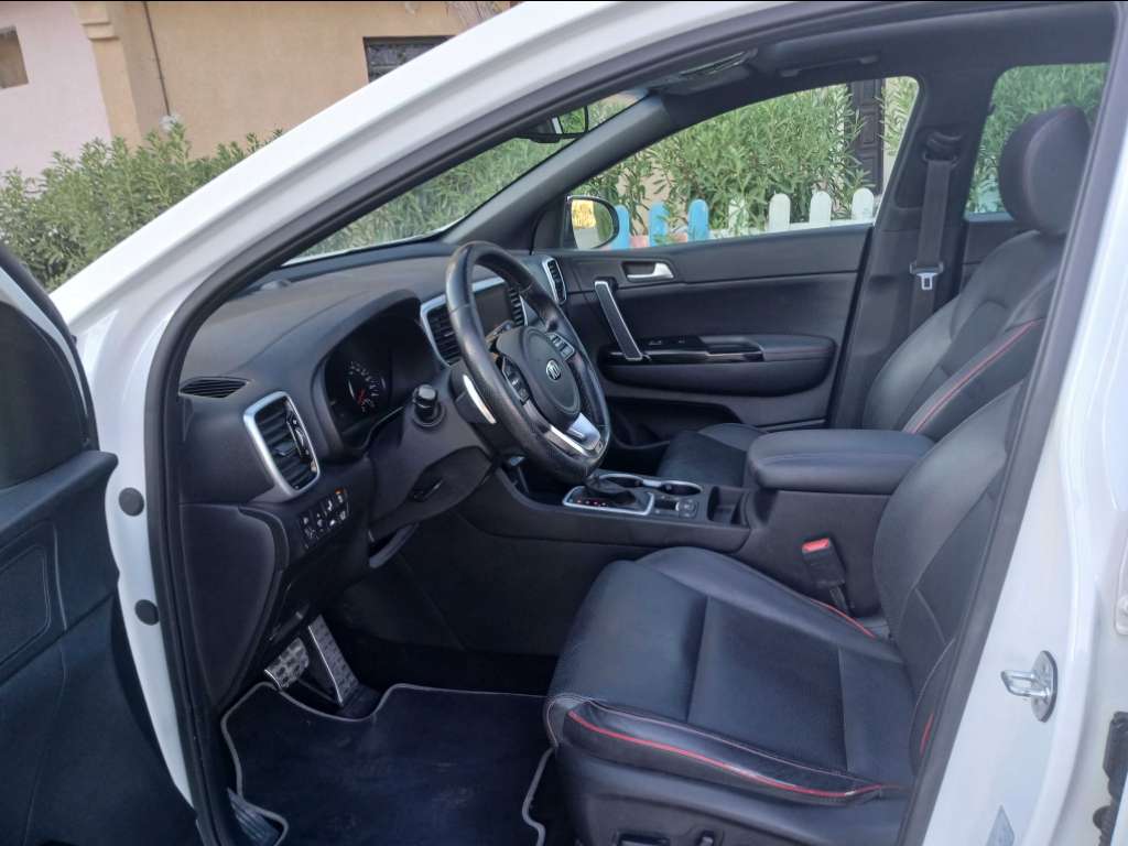 KIA SPORTEGE GT.LINE PRENIOME BOÎTE AUTO 1er main DIESEL Tel 24 313 594