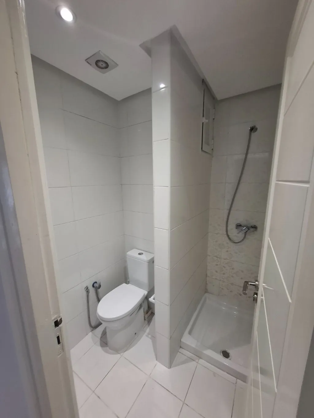 Appartement S+1 moderne avec parking à louer à Mourouj 6
