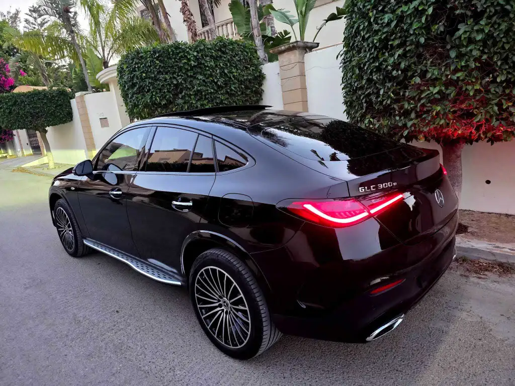 ⛔️Mercedes🇩🇪GLC300e 2025 8000km 4matic⛔️ 
        🔁 on accepte l échange des voitures