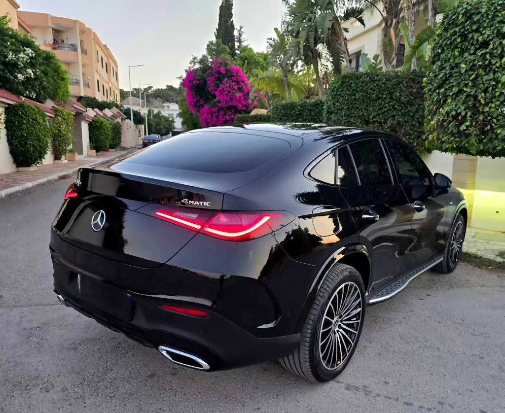 ⛔️Mercedes🇩🇪GLC300e 2025 8000km 4matic⛔️ 
        🔁 on accepte l échange des voitures