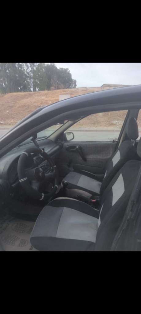 Opel corsa 4ch 4 cylindre 