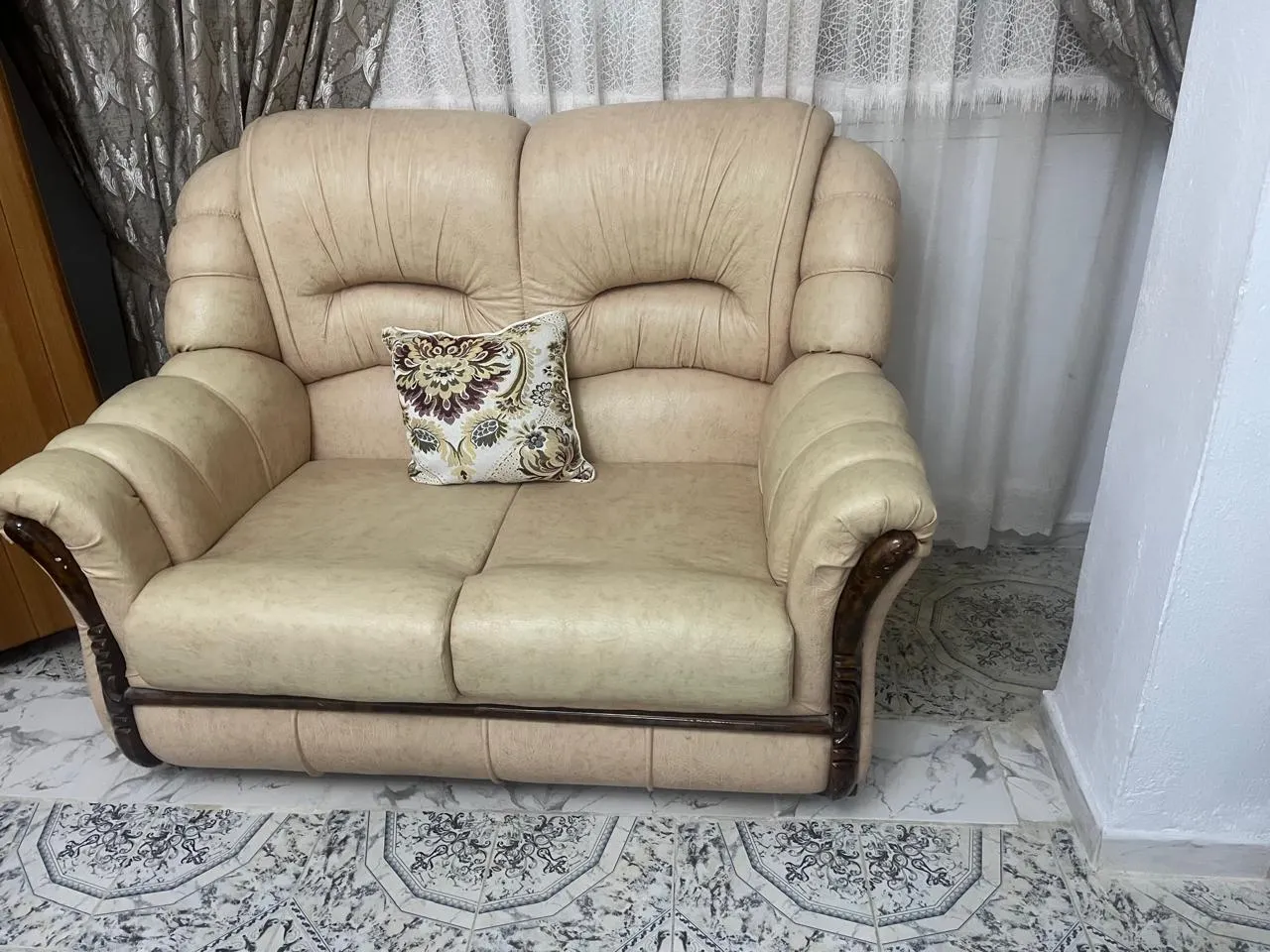 Sallon semi cuire
