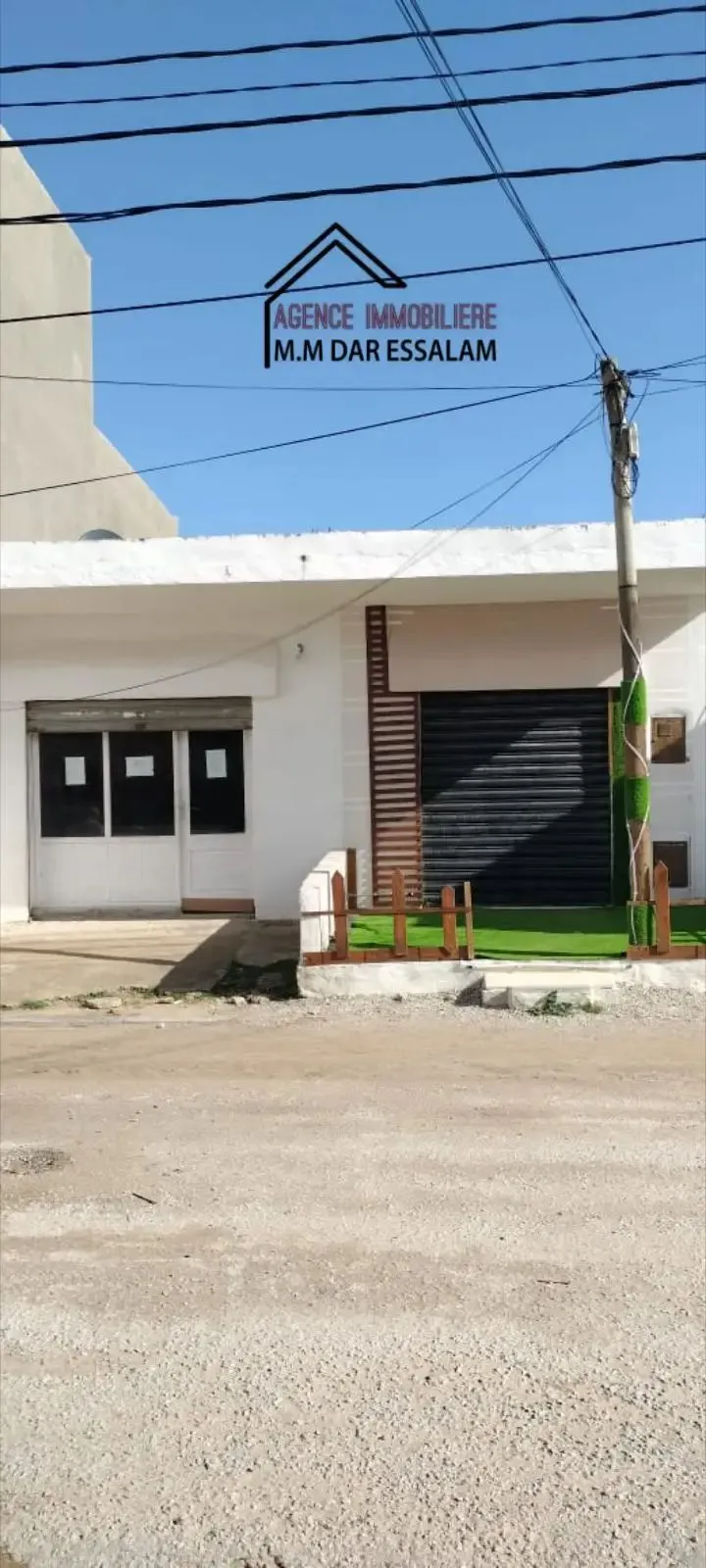 deux garages près de toutes commodités à vendre