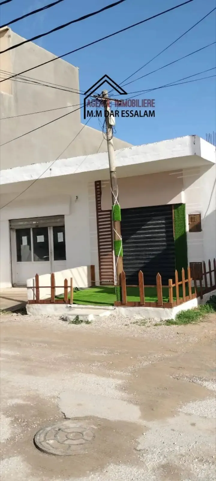 deux garages près de toutes commodités à vendre