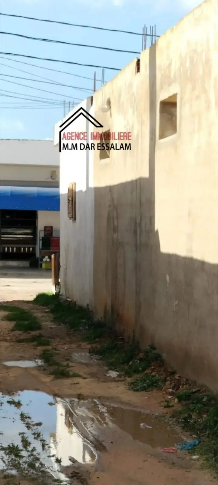 deux garages près de toutes commodités à vendre