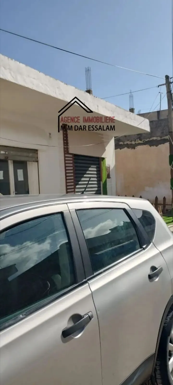 deux garages près de toutes commodités à vendre