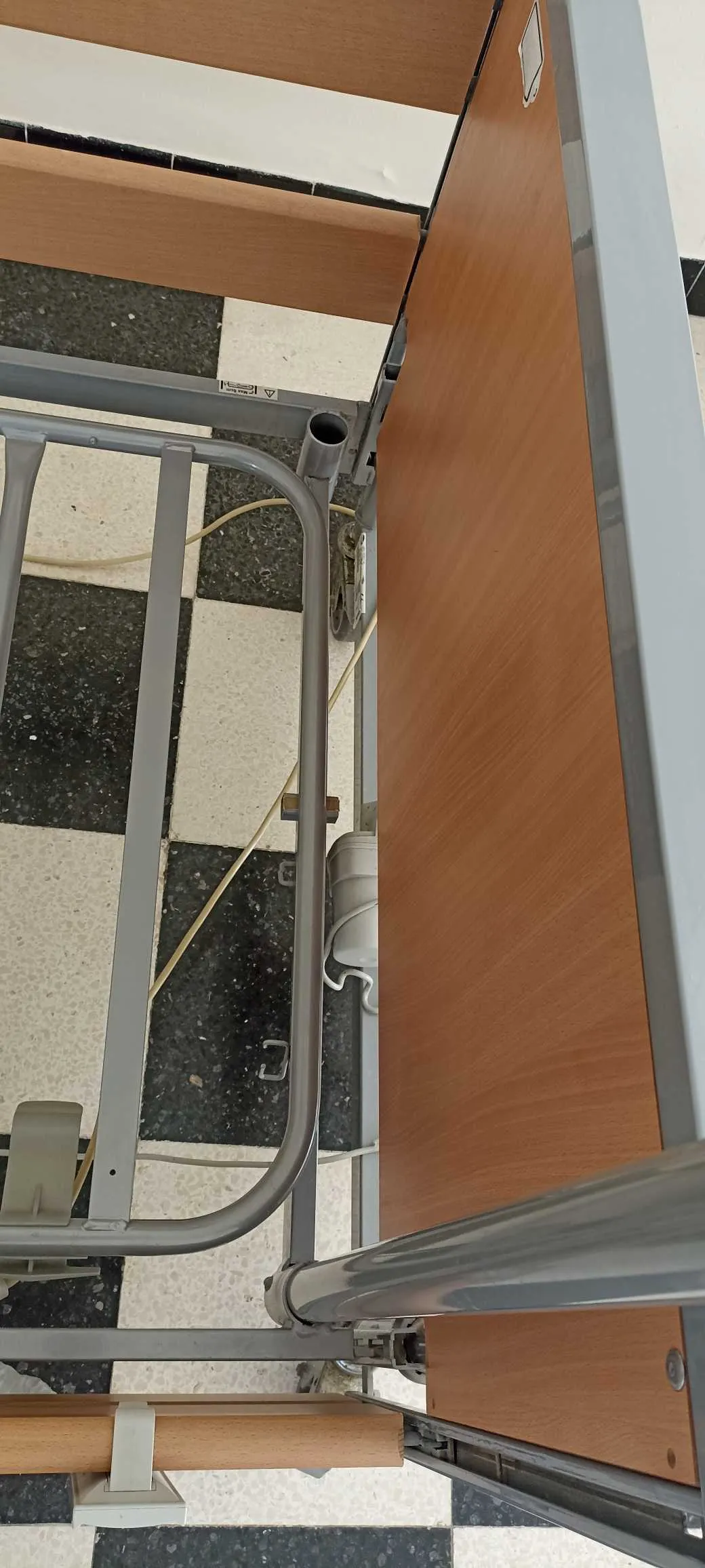 Lit médicalisé électrique Invacare 