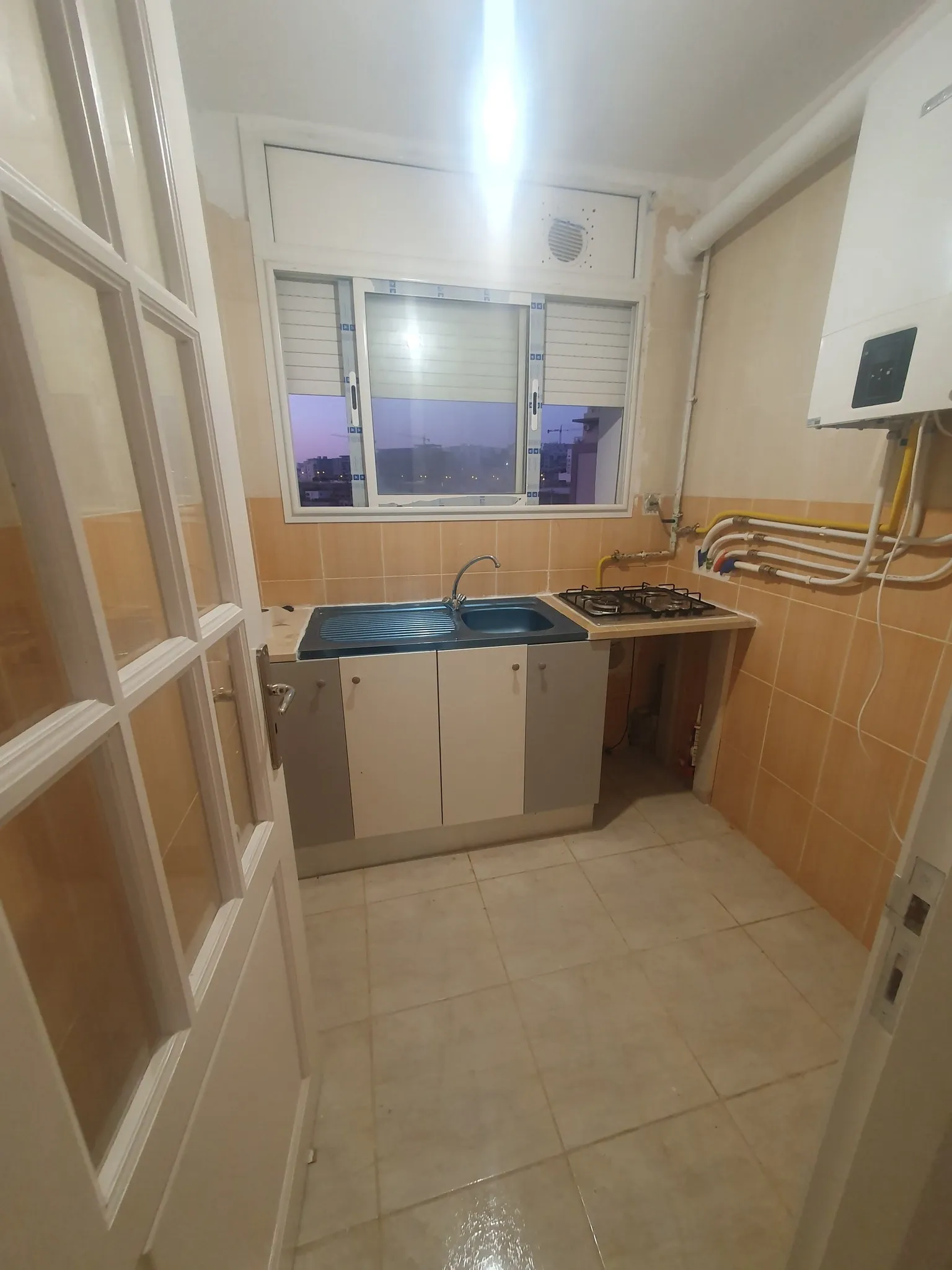 'un appartement S+1 au 2éme étage situé à MANAR 1