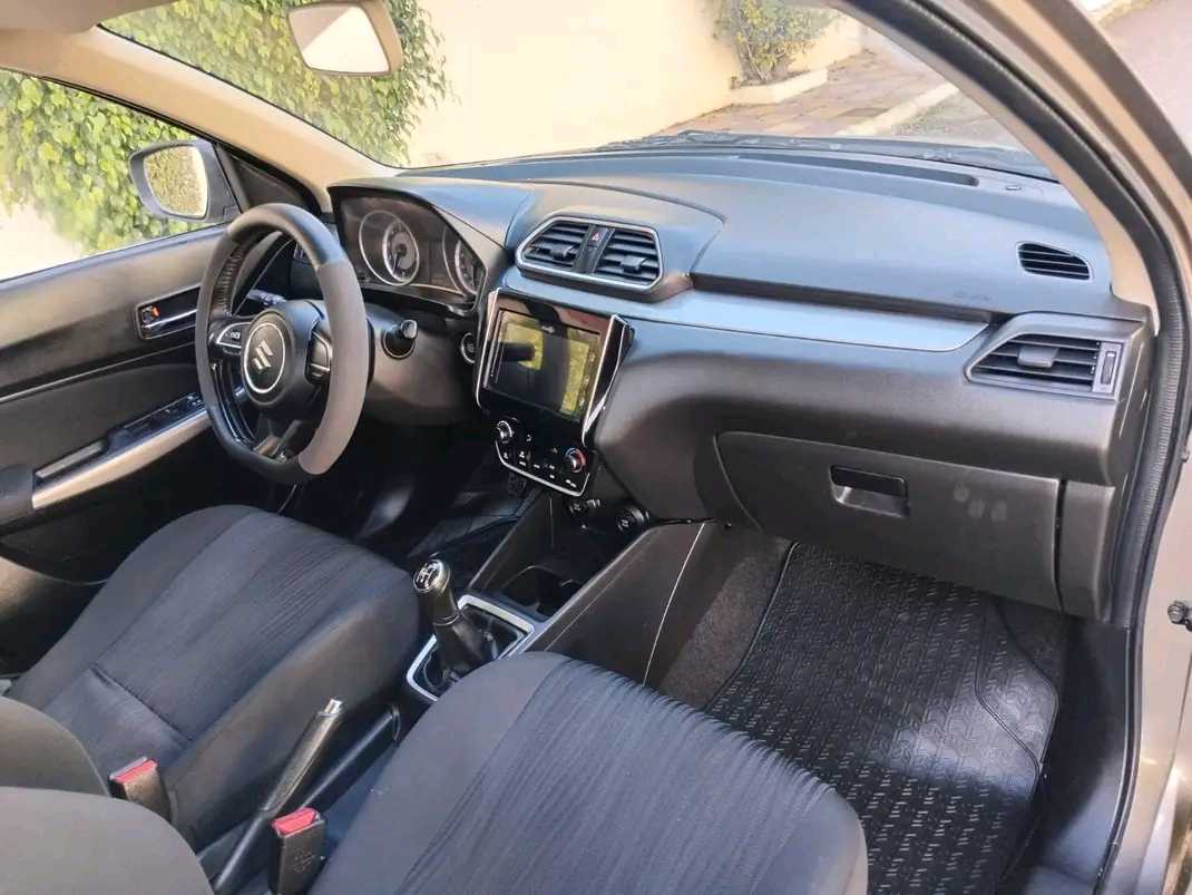 SUZUKI DZAIR PACK GLX PREMIÈRE MAIN 