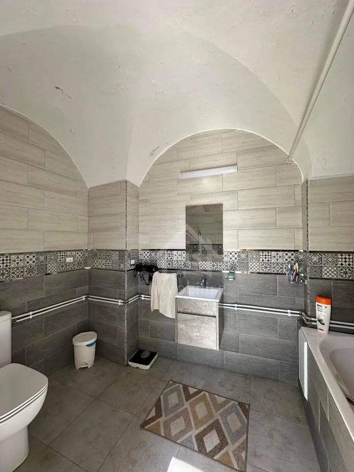 Maison arabesque S+4 à vendre à Béni Khiar 51355351