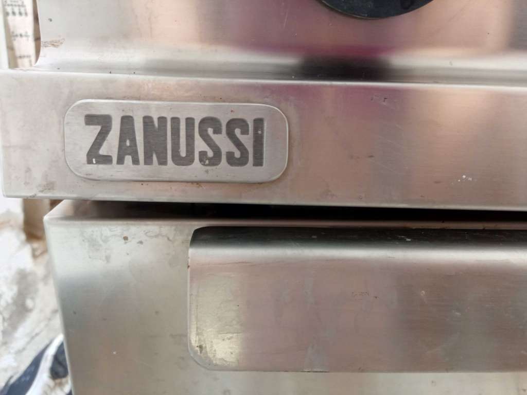 Cuisiniere professional zanussi inox vrai
