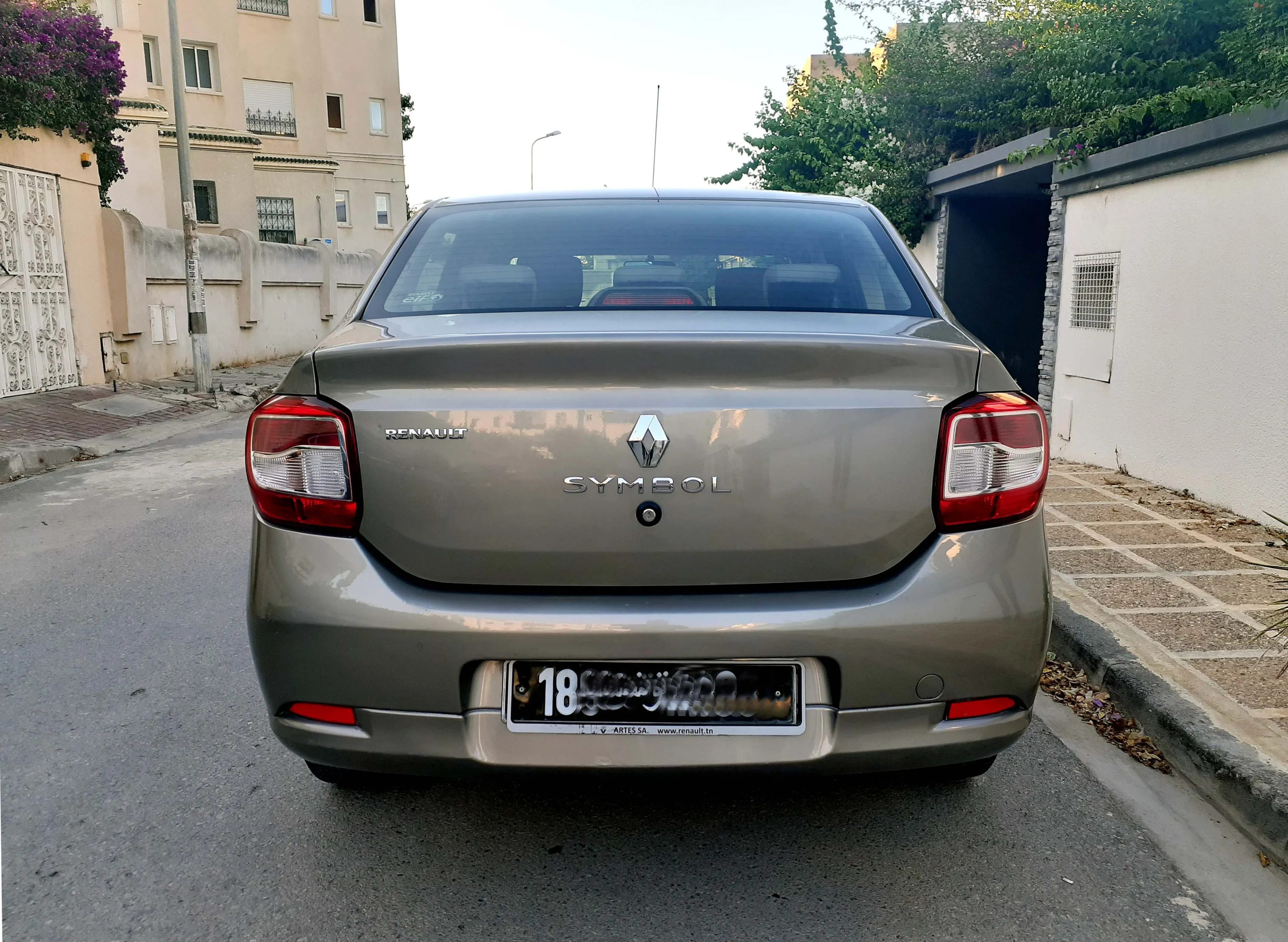 Renault symbol Élégance série 185