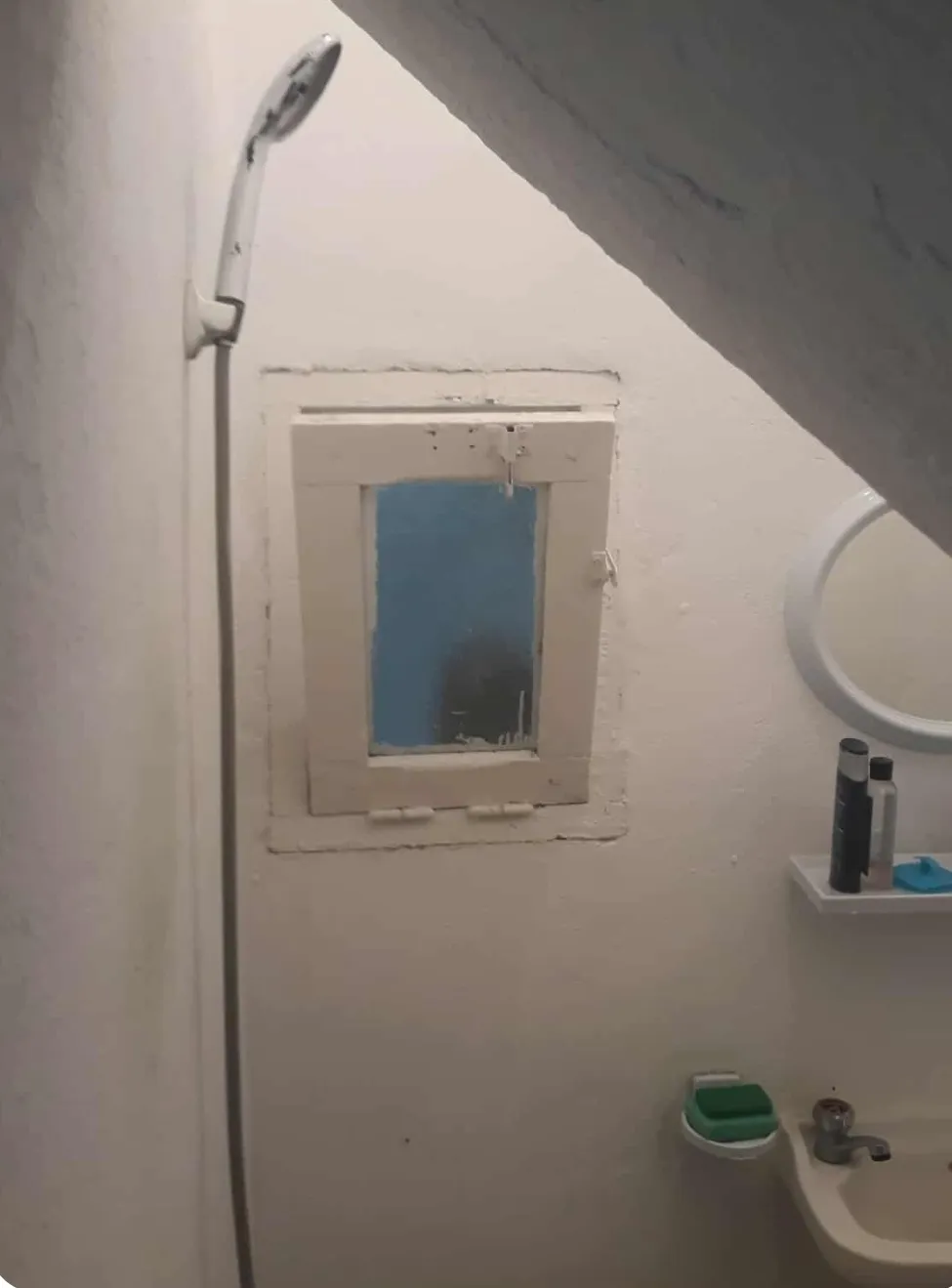 Location S0 meublé à Cité El Khadhra