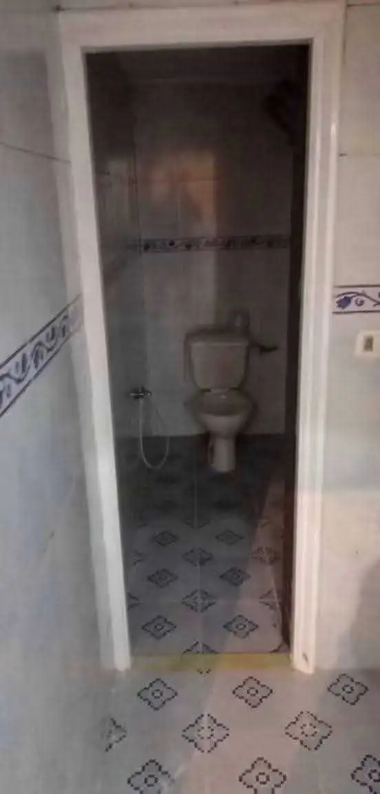 À vendre : Maison à Hammam Sousse, Cleopâtre, Côté Mer 🌊🏡

Référence : R028 - photo 7