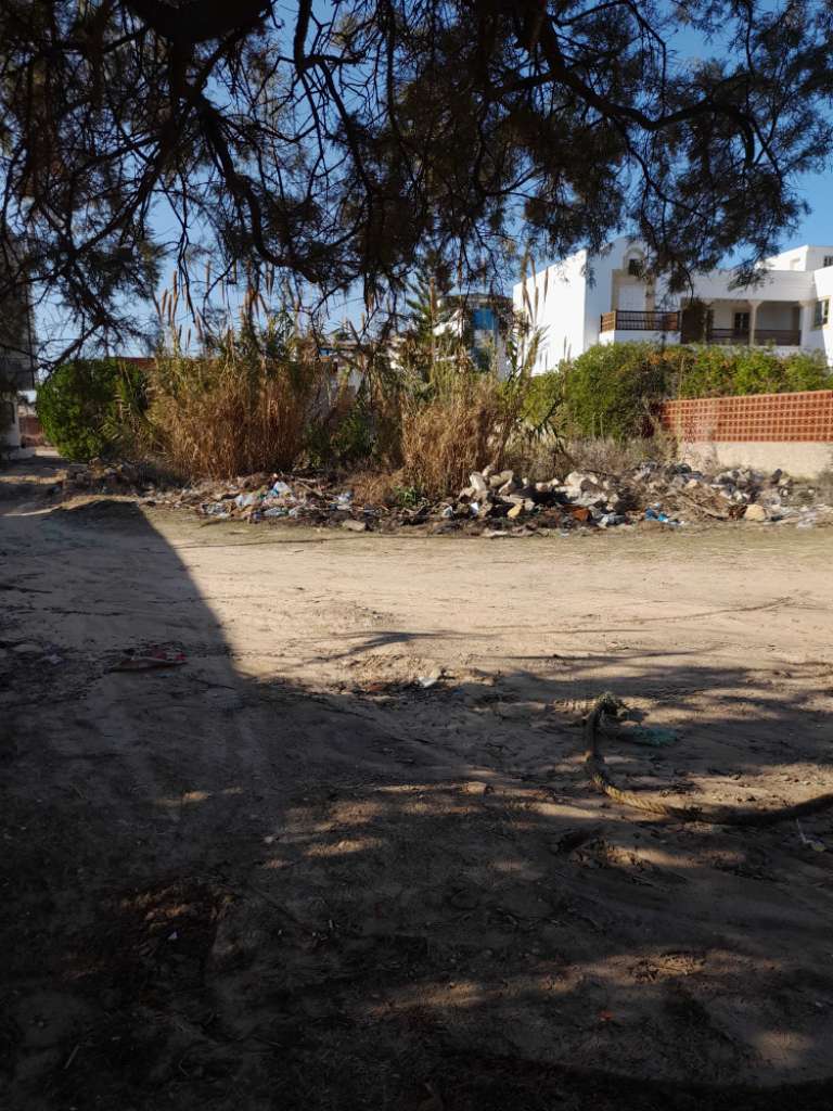 Terrain pied dans l'eau 