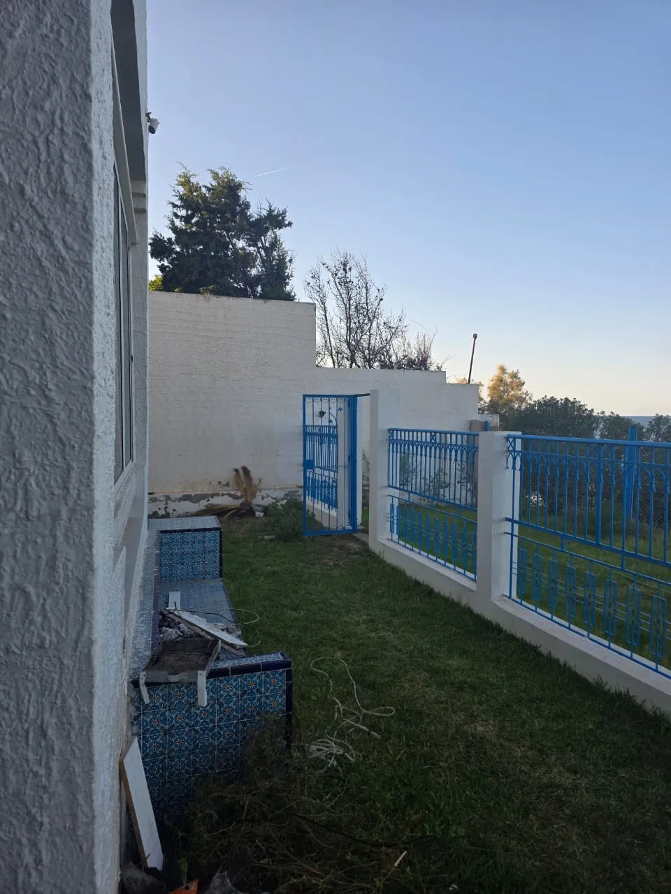 📢PRODUIT RARE à CHAT MARIEM: Villa +3 Appartements Pieds Dans L'eau