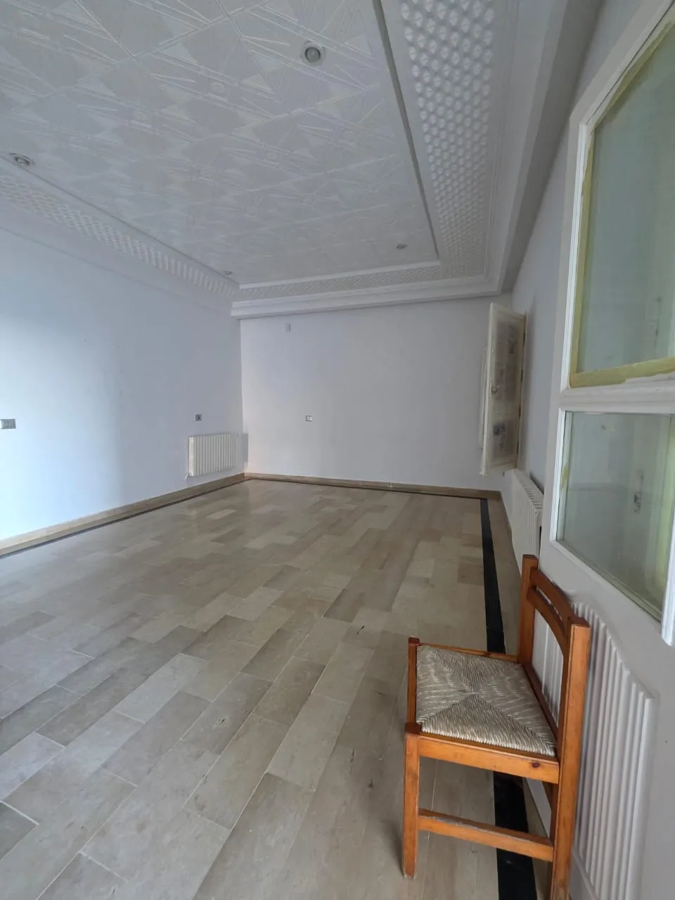 📢PRODUIT RARE à CHAT MARIEM: Villa +3 Appartements Pieds Dans L'eau