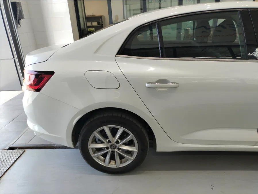 Renault Megane Sedan 1.2L Turbo