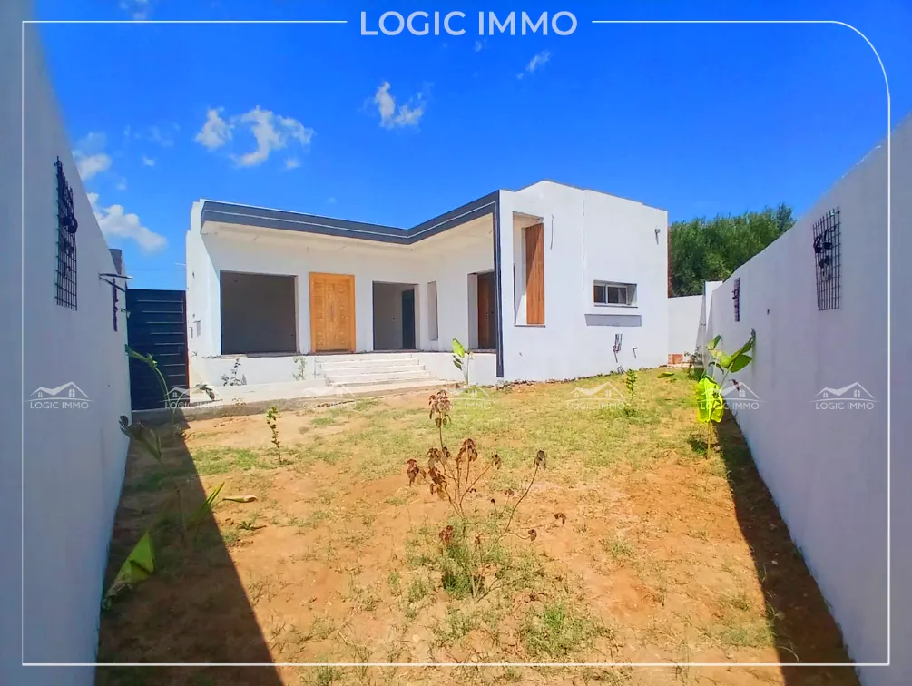 A vendre une maison inachevée située à basabseya Hammamet 