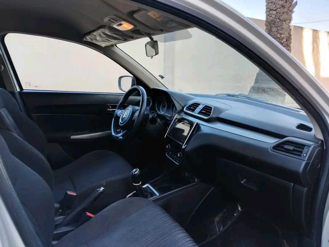 SUZUKI DZAIR PACK GLX PREMIÈRE MAIN 