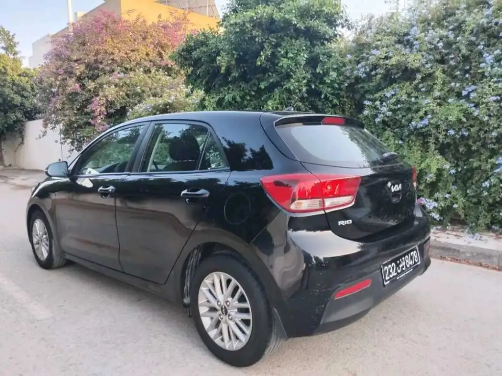 KIA RIO COUPÉ PREMIÈRE MAIN EN EXCELLENT ÉTAT
