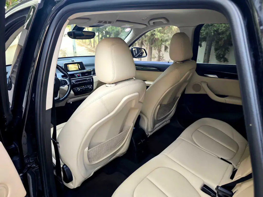 🇧🇪BMW X1 essence 105.000km certifiées🇩🇪
 
1ere main / entretien chez BMW charguia  
 O