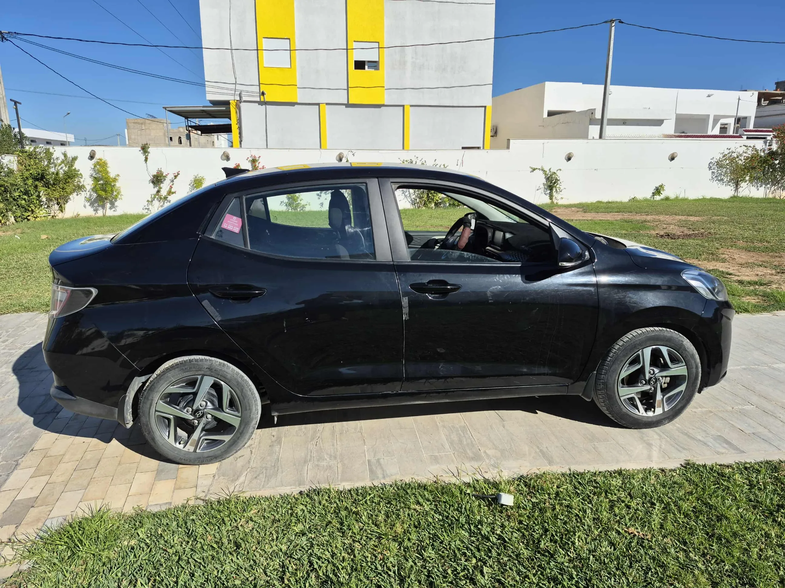 Hyundai i10 Sedan 1 ere main