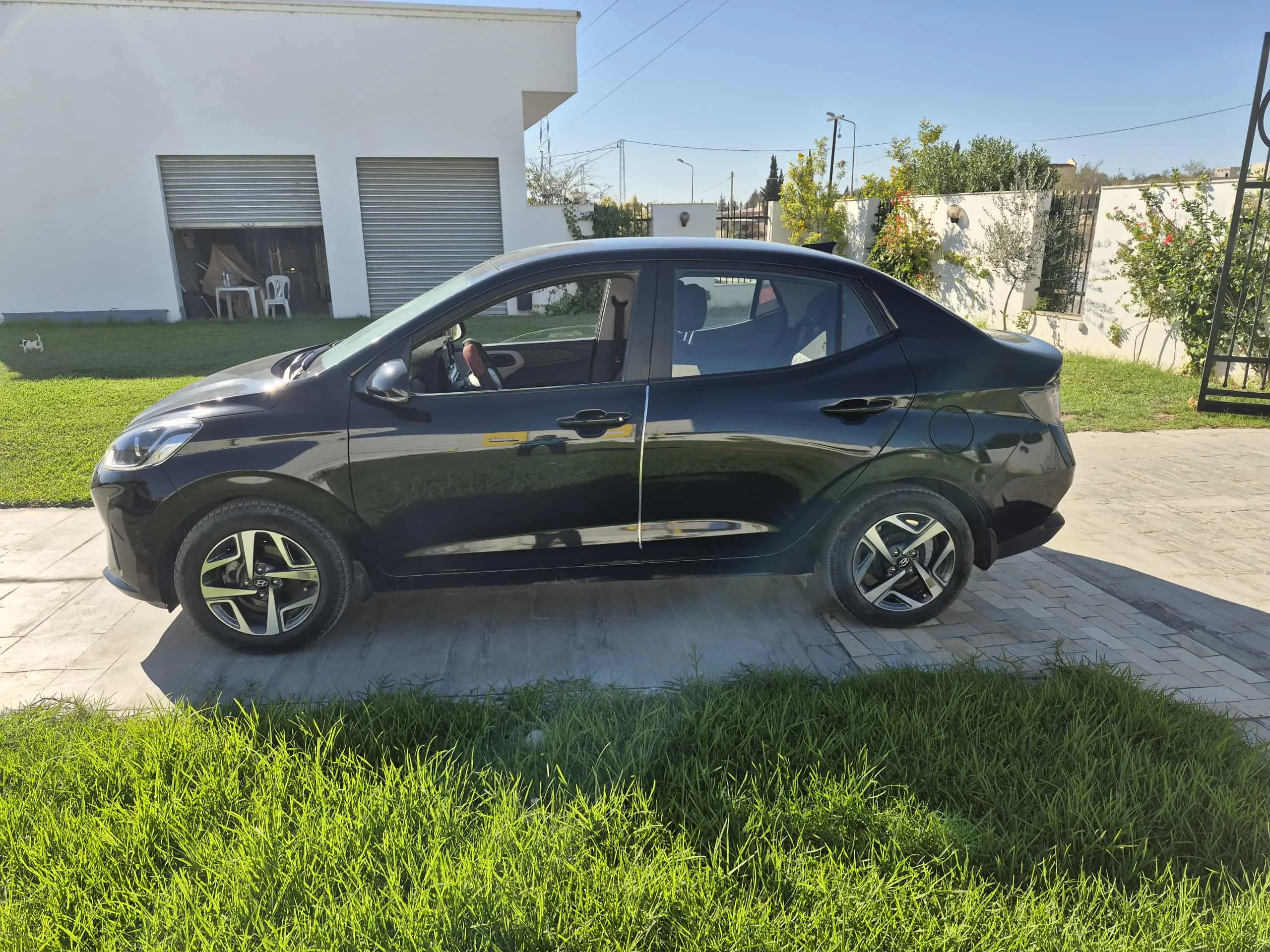 Hyundai i10 Sedan 1 ere main