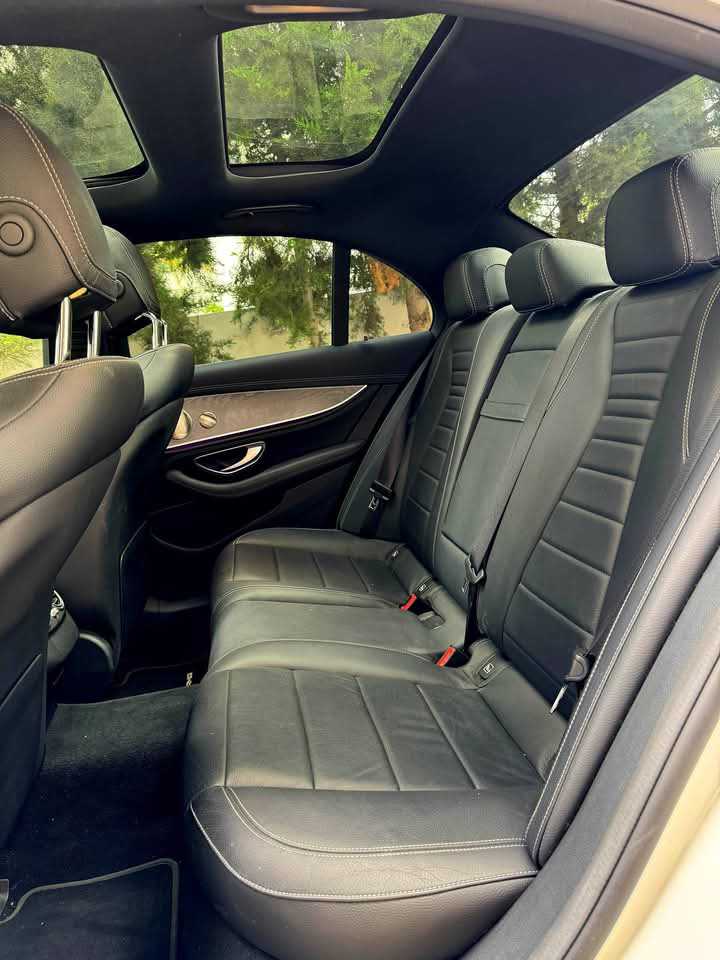 🇩🇪Mercedes-Benz Classe E 300e AMG🇩🇪
On accepte l'échange des voitures 29130012