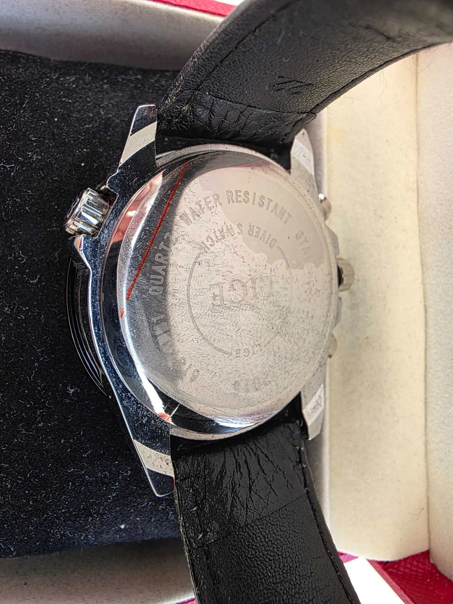 Montre homme dans l'Emballage