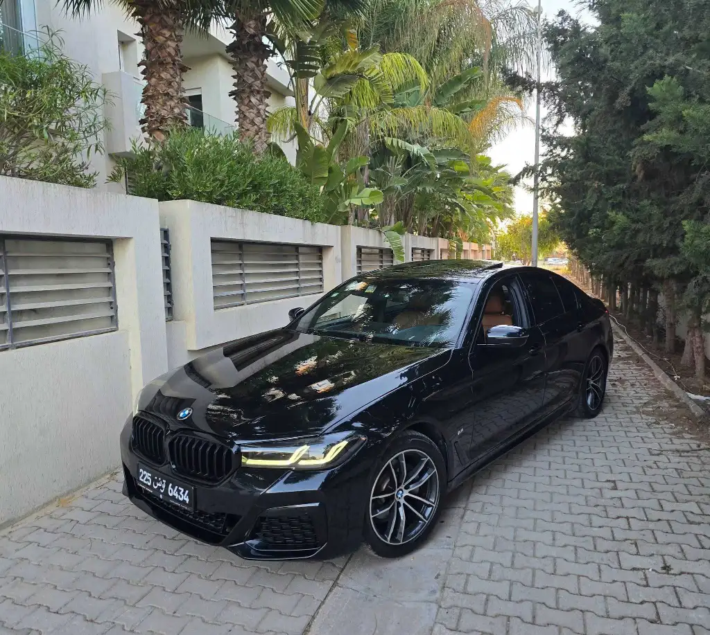 BMW G30 essence PACK M 2021/12 đ
đ on accepte l Ă©change des voitures