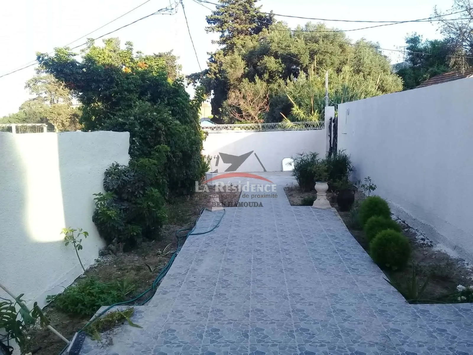 A louer un rez de chaussée d'une  villa pour longue durée à Corniche , Bizerte