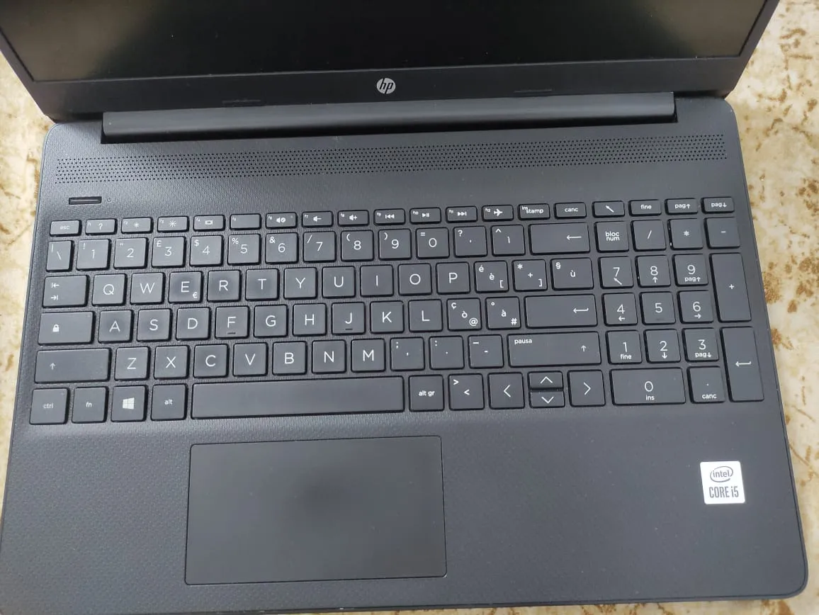 HP 250 G7 NOTEBOOK PC