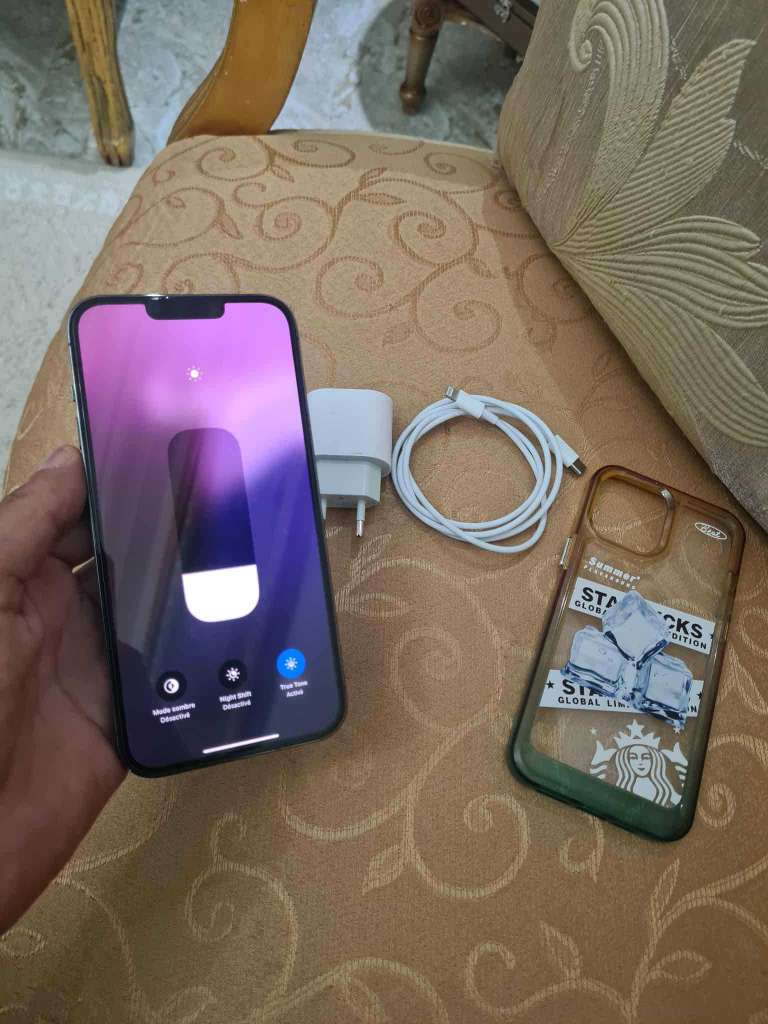 iphone 13 pro max a létat dorigine
version canadien