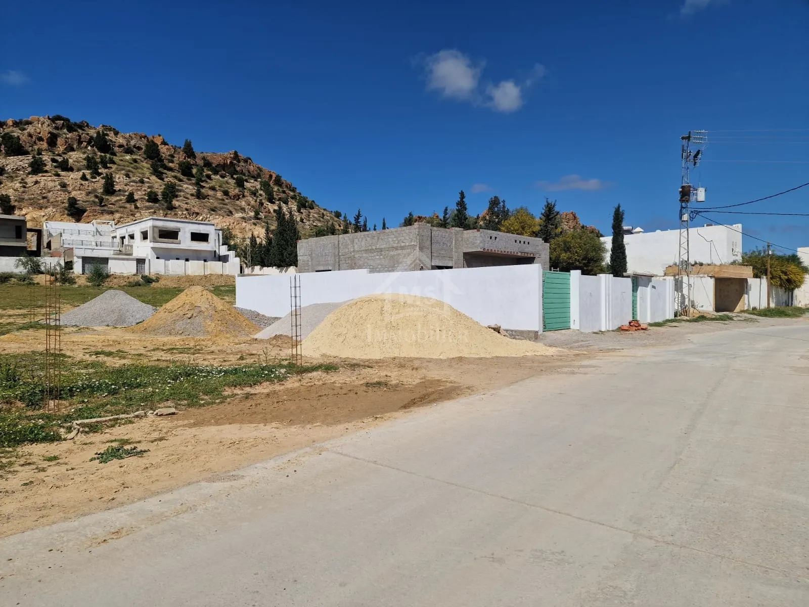   51355351للبيع أرض صبغة سكنية في الحمامات الجنوبية